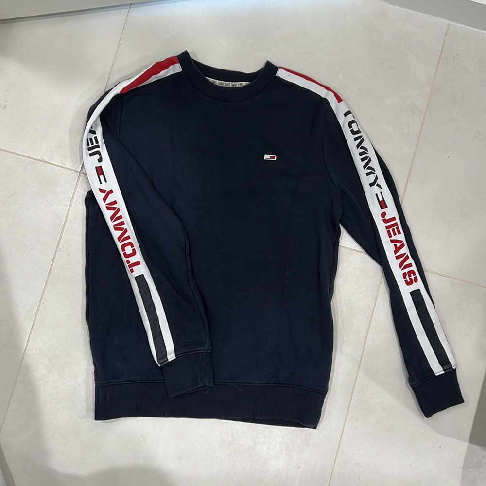 FROM EUROPE Tommy Hilfiger Brand New Crew Neck Sweater Logo